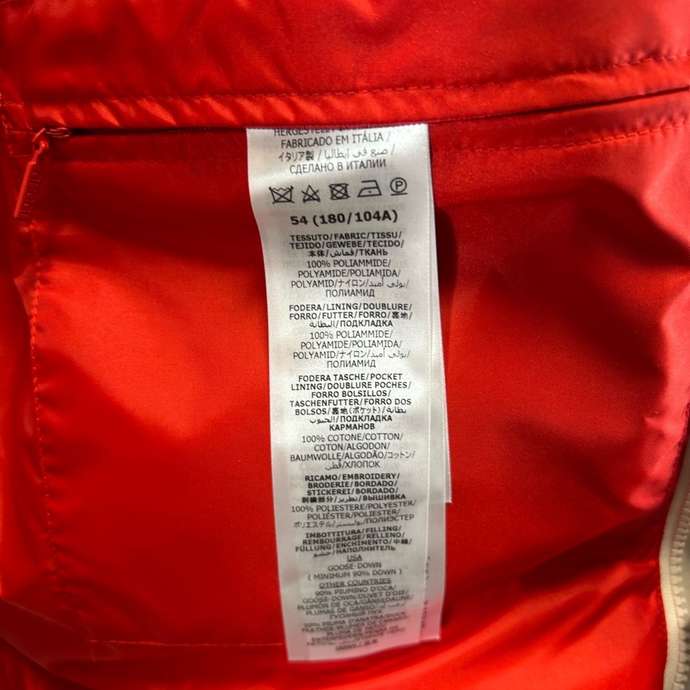 GUCCI 
Down Jacket - Picture 10 of 11